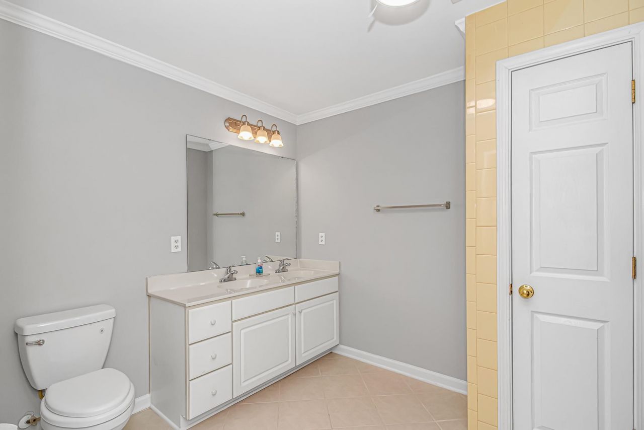 4366 Rivergate Ln.  Photo 17