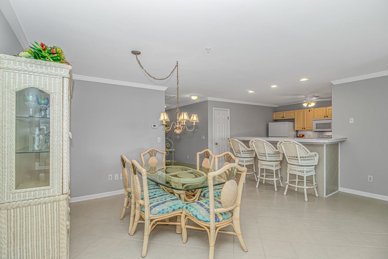 4366 Rivergate Ln.  Photo 6