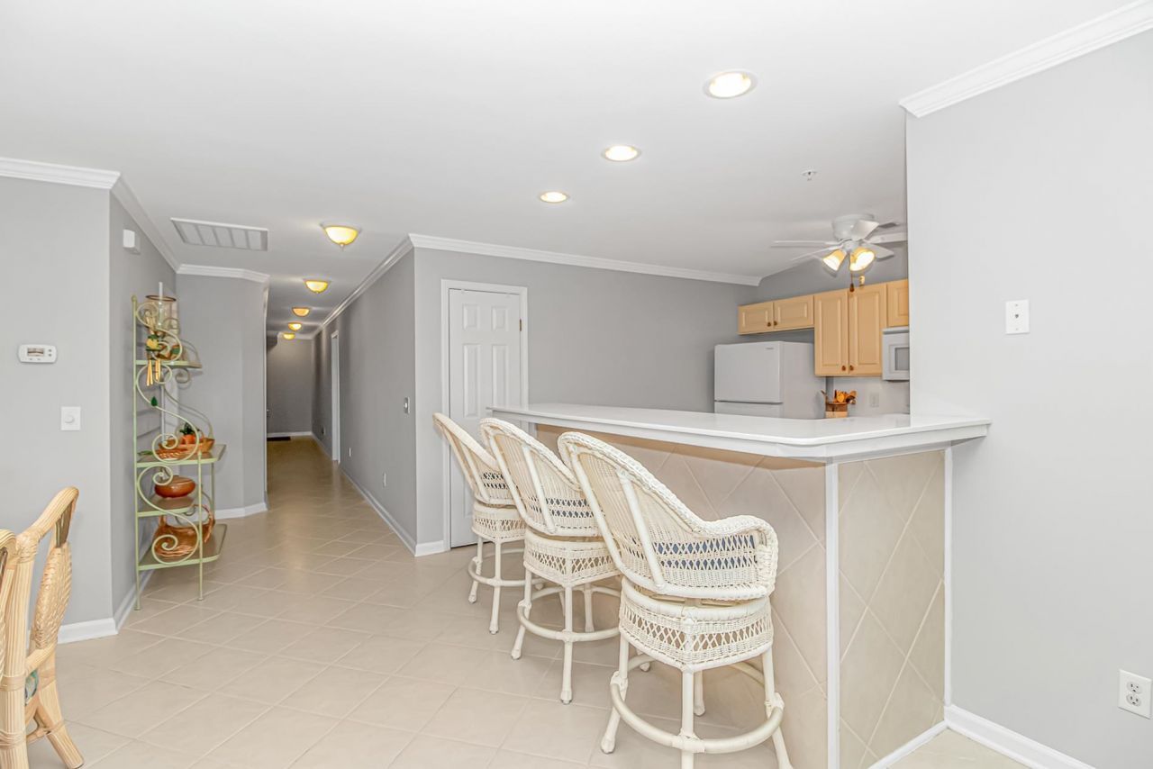 4366 Rivergate Ln.  Photo 8