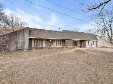 4242 N 74th Street, Kansas City, KS 66109