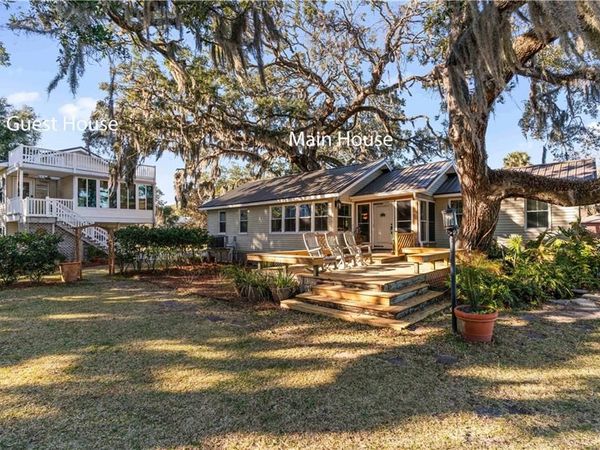 725 Lanier Blvd , Brunswick, GA 31520