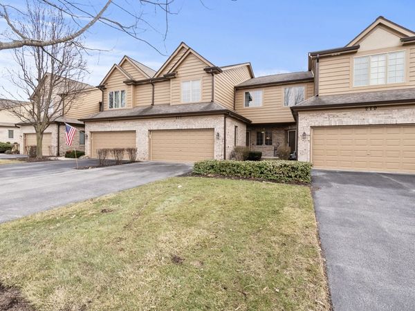 217 Winding Trails Drive , Willow Springs, IL 60480