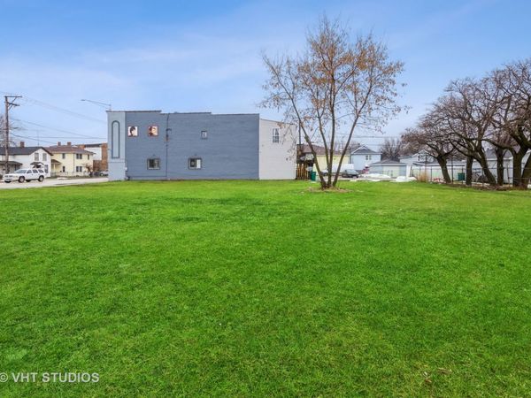 456 N Collins Street , Joliet, IL 60432