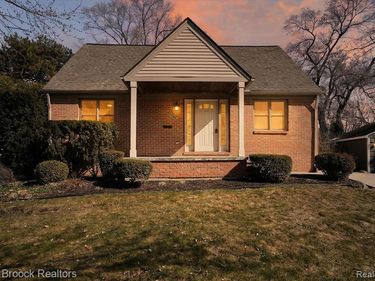 4414 Robinwood Avenue, Royal Oak, MI 48073