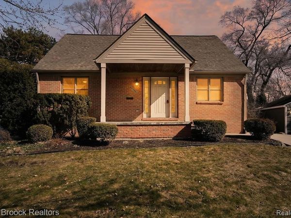 4414 Robinwood Avenue, Royal Oak, MI 48073