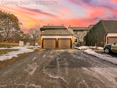 4411 Laurel Club Circle, West Bloomfield Twp, MI 48323