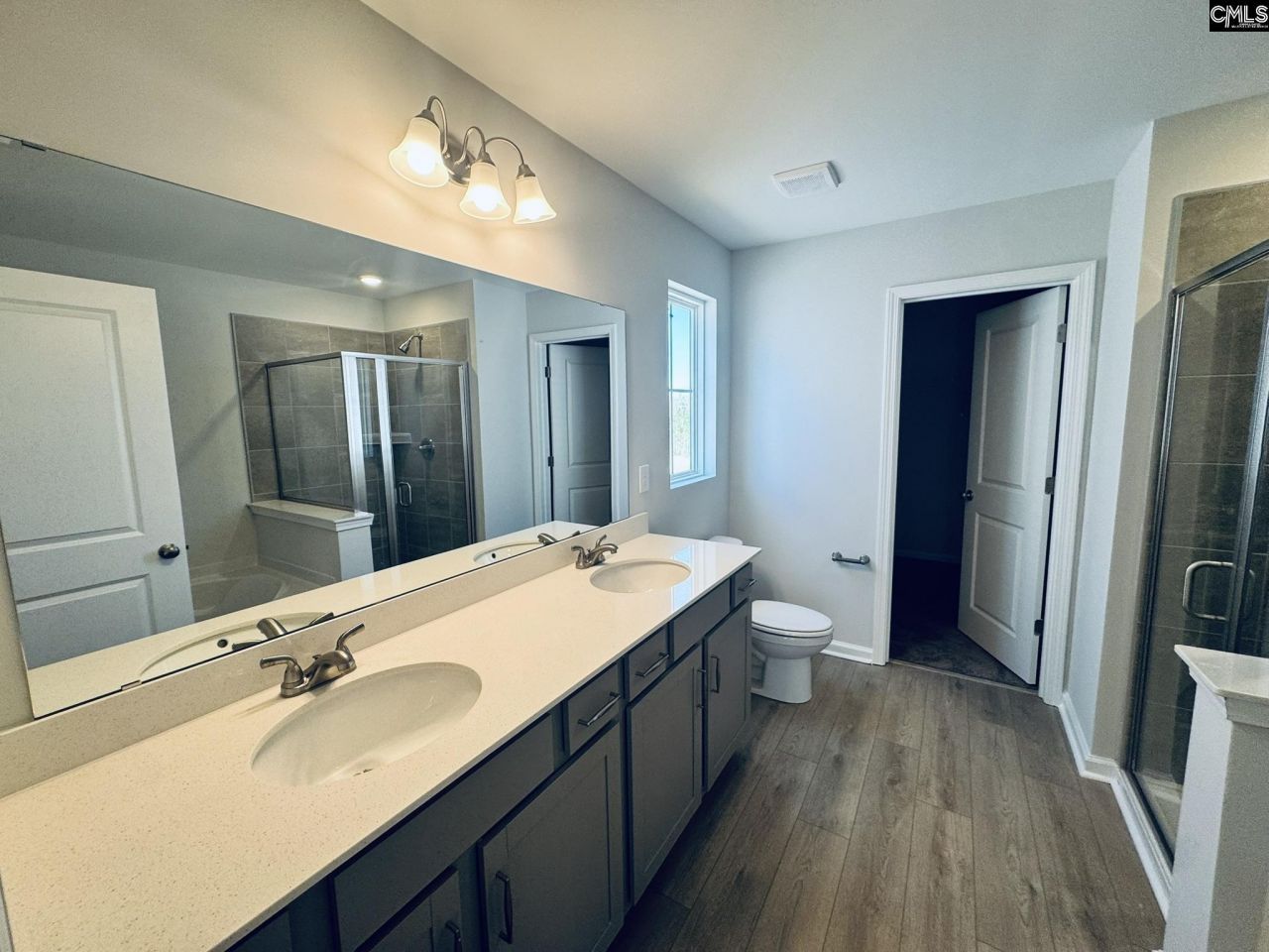 1127 Crescent Corner Dr Drive Photo 4