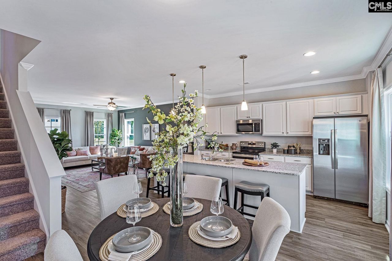 1135 Crescent Corner Drive Photo 4