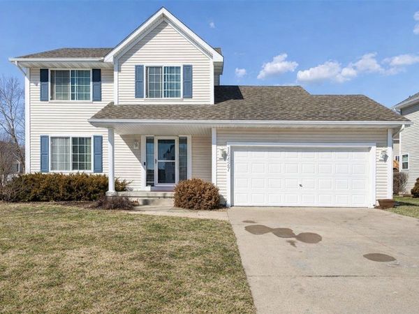 15427 Winston Avenue, Urbandale, IA 50323