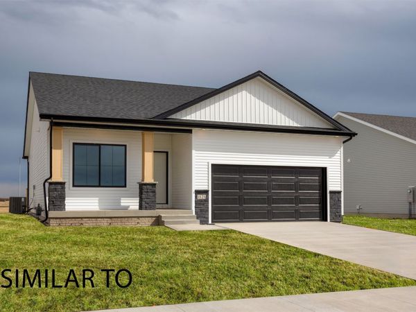 1540 Werthman Drive, Waukee, IA 50263