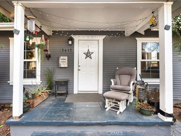 7417 Alabama Avenue, Canoga Park, CA 91303