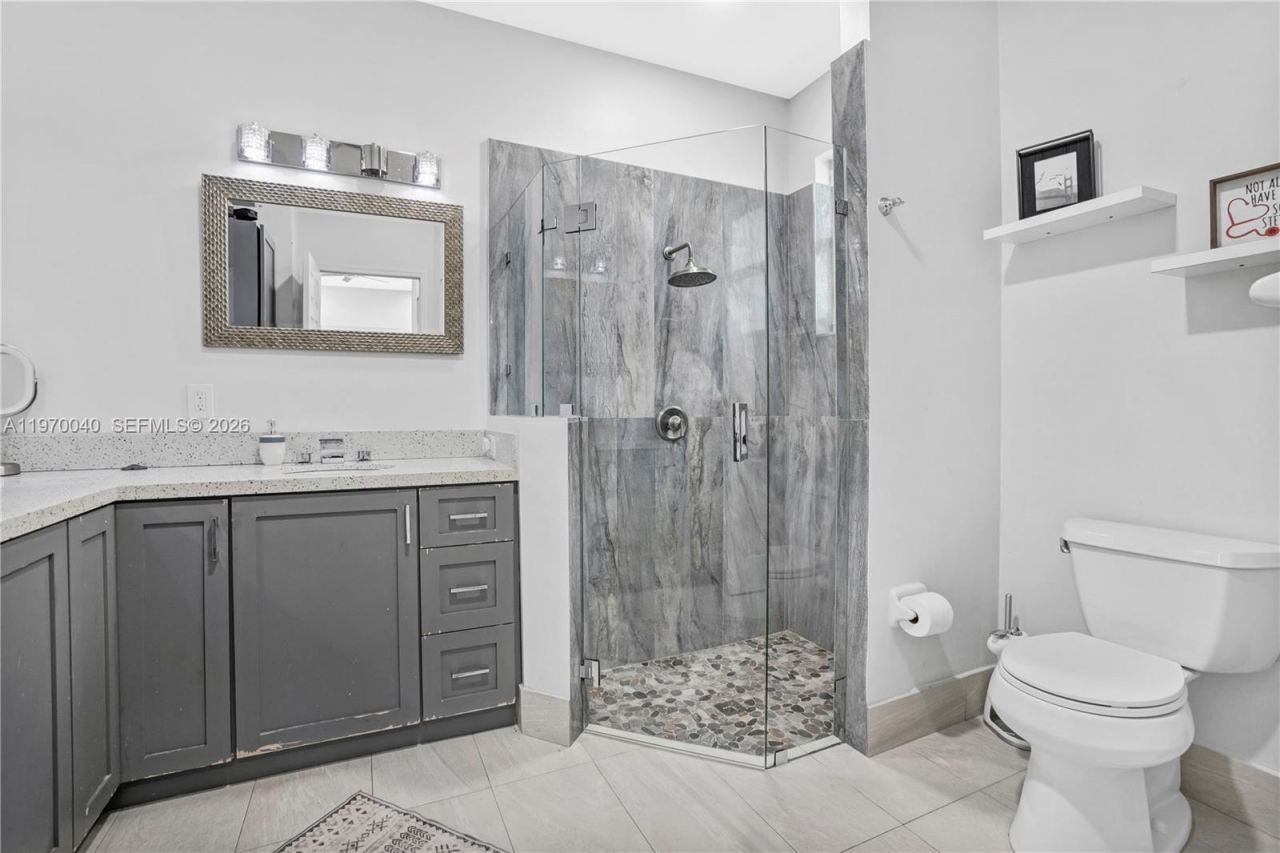 2132 NE 38th Rd , Homestead, FL 33033 Photo