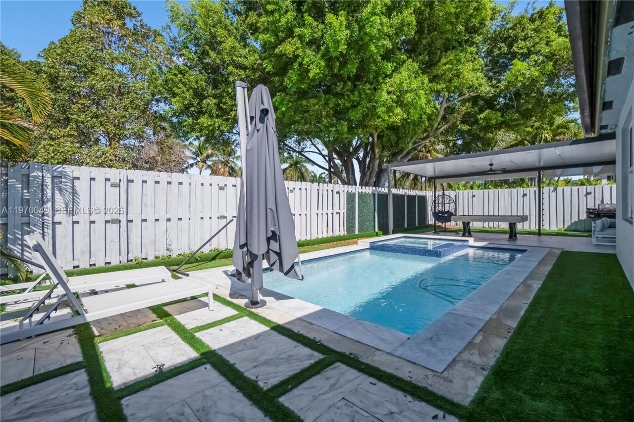 2132 NE 38th Rd , Homestead, FL 33033 Photo