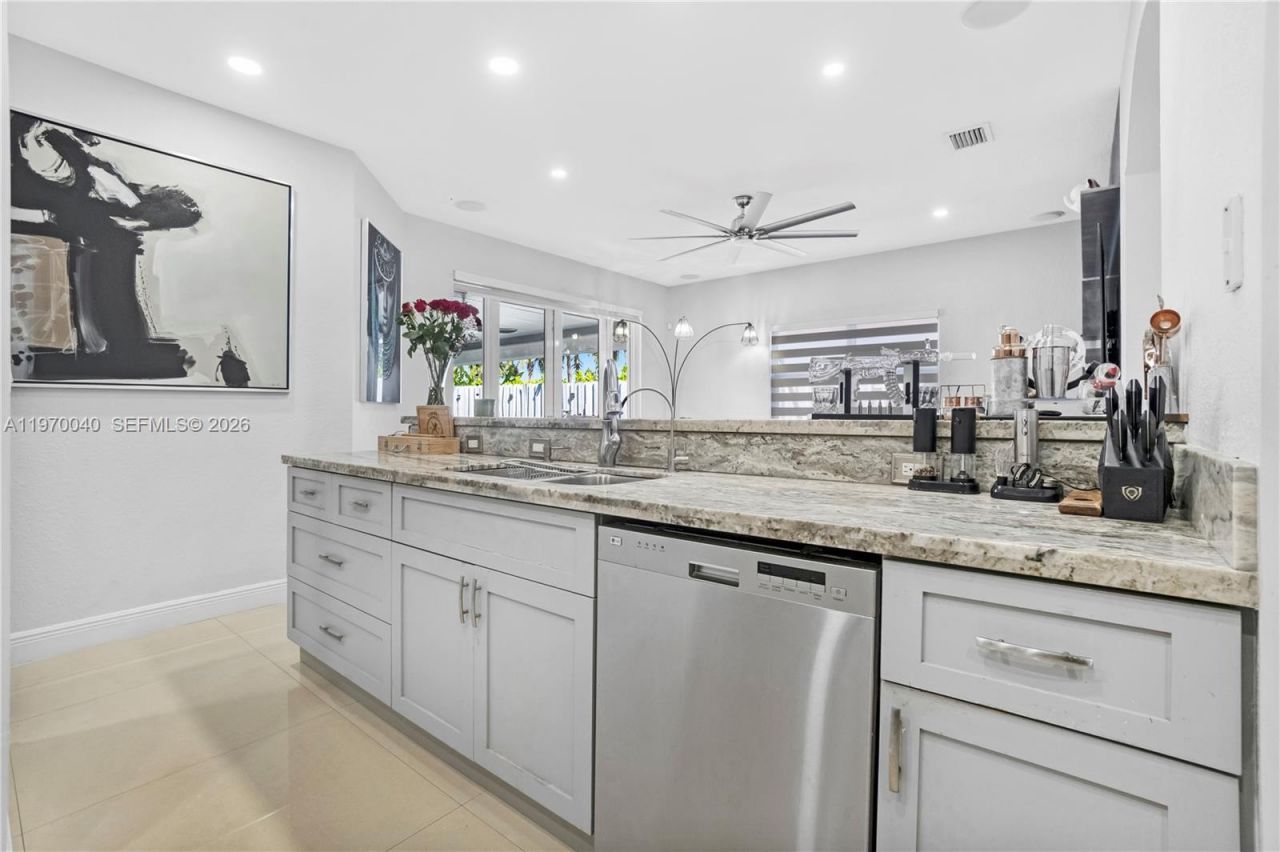 2132 NE 38th Rd , Homestead, FL 33033 Photo