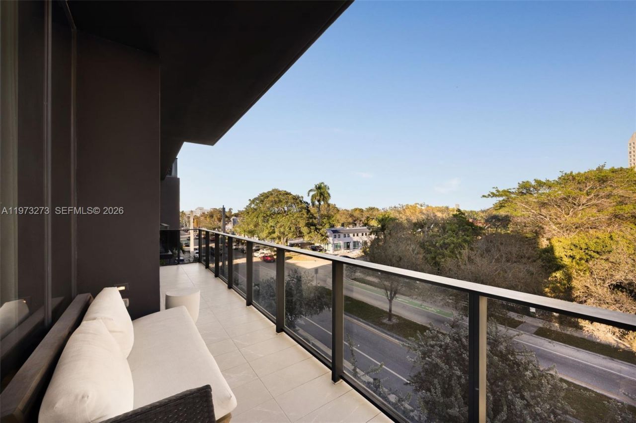 3156 SW 27th Ave, Unit 305, Coconut Grove, FL 33133 Photo