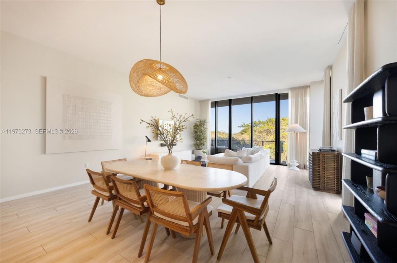 3156 SW 27th Ave, Unit 305, Coconut Grove, FL 33133 Photo