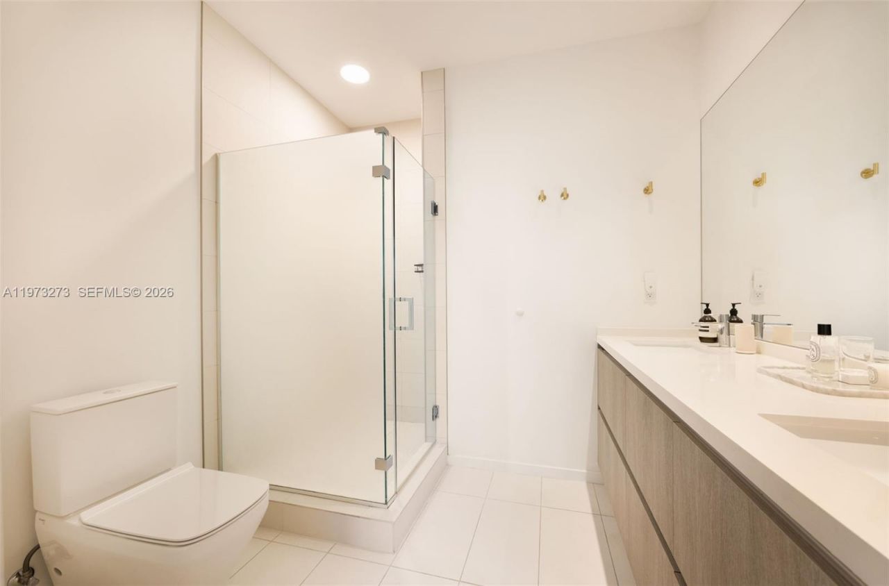 3156 SW 27th Ave, Unit 305, Coconut Grove, FL 33133 Photo