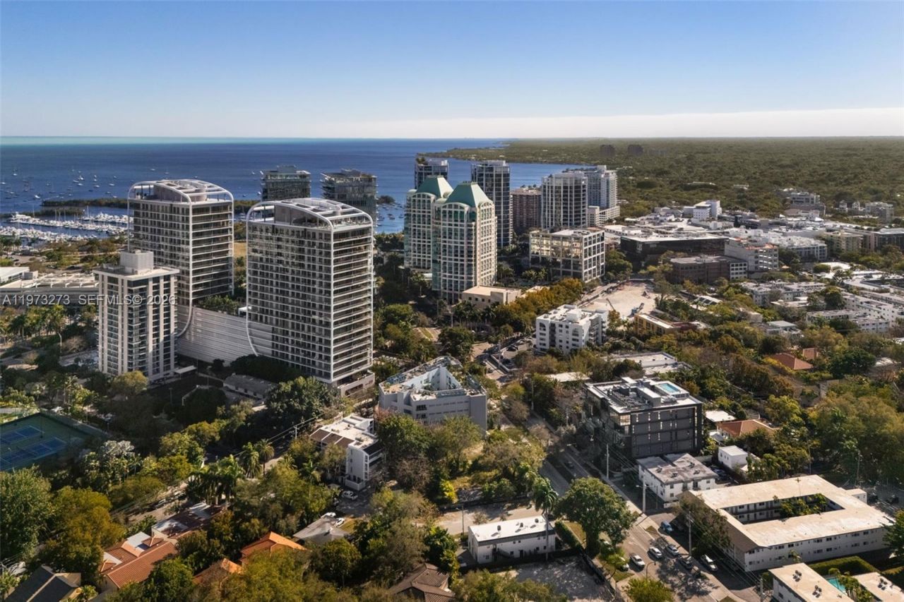 3156 SW 27th Ave, Unit 305, Coconut Grove, FL 33133 Photo