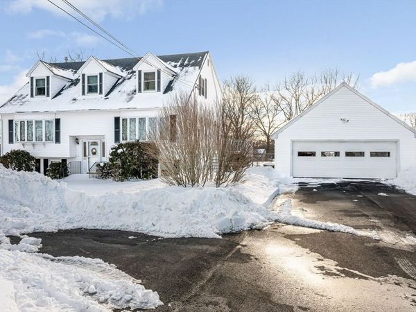 287 Fox Ave, Dracut, MA 01826