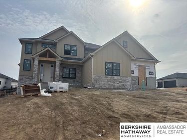 19031 Sycamore Drive, Gretna, NE 68028