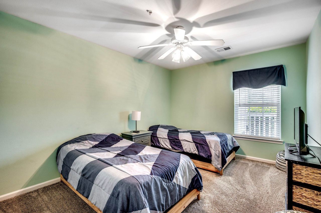 1135 Blue Stem Dr.  Photo 15