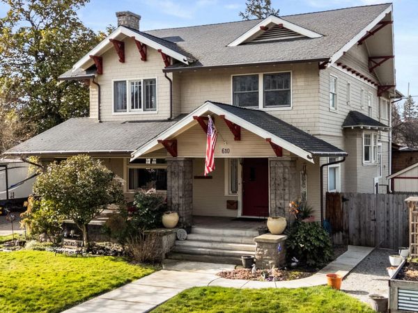 610 S Holly Street, Medford, OR 97501