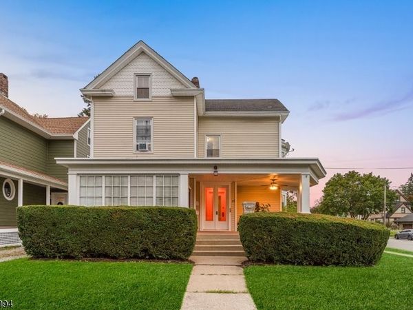 313 Grand Ave, Hackettstown, NJ 07840