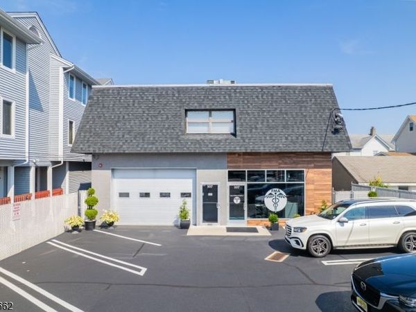 107 Stuyvesant Ave, Lyndhurst, NJ 07071