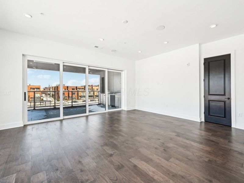 270 Dickenson Street, Unit 301, Columbus, OH 43215 Photo 12