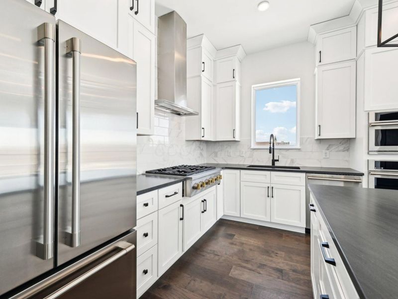 270 Dickenson Street, Unit 301, Columbus, OH 43215 Photo 2