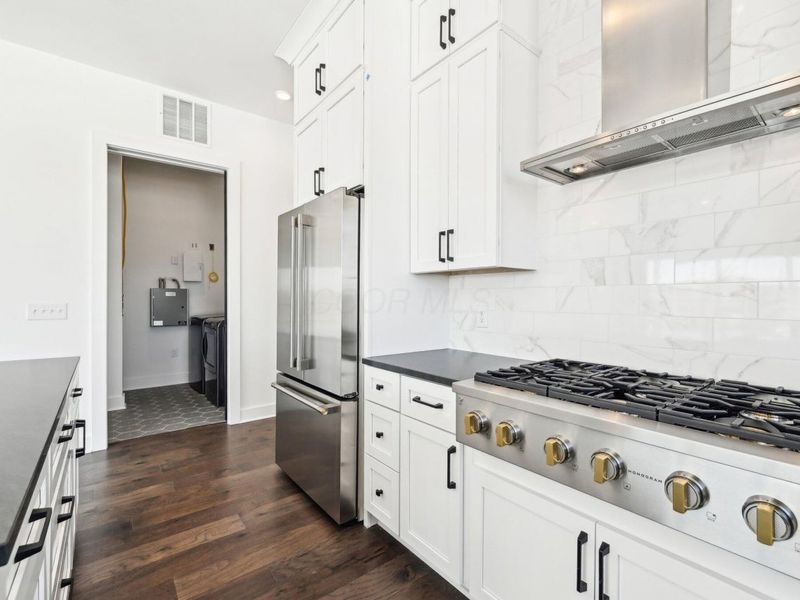 270 Dickenson Street, Unit 301, Columbus, OH 43215 Photo 6