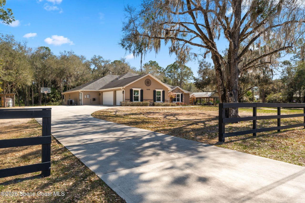 1695 Arch Road , Mims, FL 32754 Photo