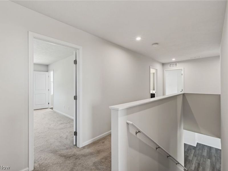 2457 Bishop Oval, Barberton, OH 44203 Photo 11