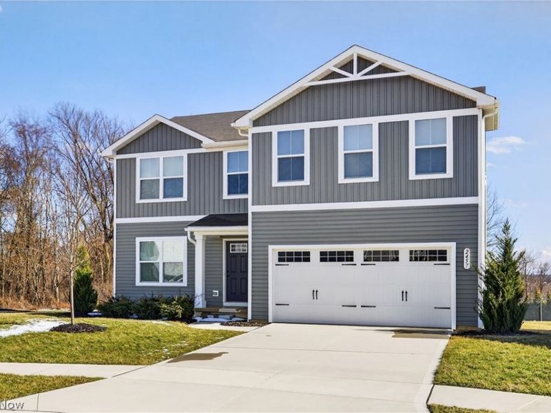 2457 Bishop Oval, Barberton, OH 44203 Photo 2