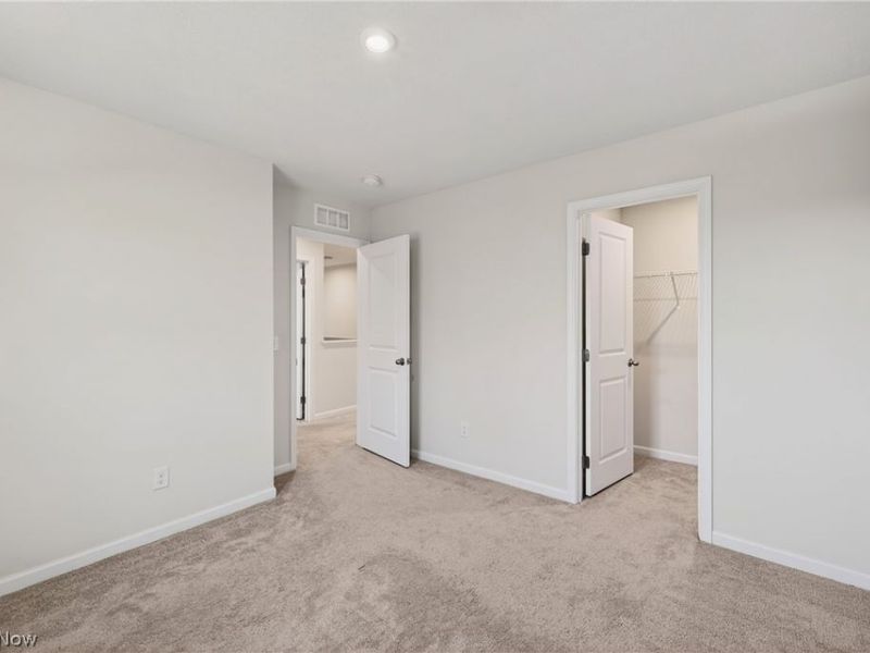 2457 Bishop Oval, Barberton, OH 44203 Photo 29