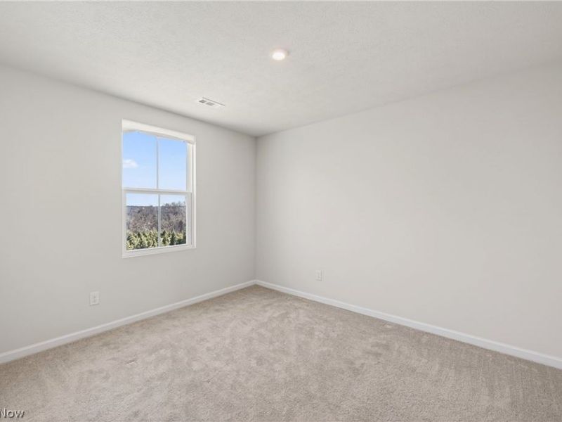 2457 Bishop Oval, Barberton, OH 44203 Photo 32