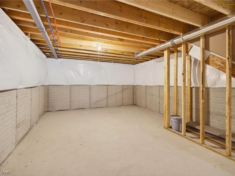 2457 Bishop Oval, Barberton, OH 44203 Photo 34