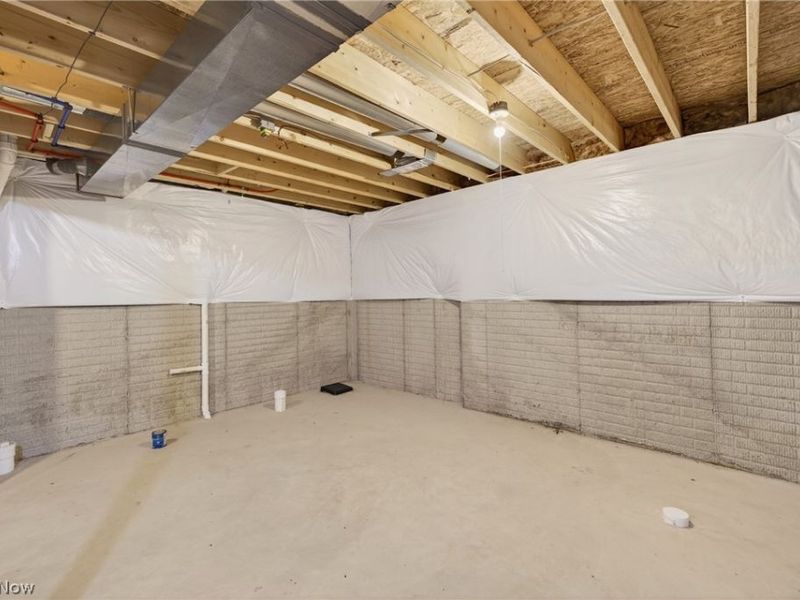 2457 Bishop Oval, Barberton, OH 44203 Photo 35