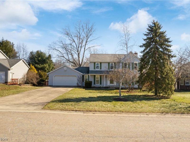 6496 Sandava Avenue NW, Canton, OH 44718 Photo 2