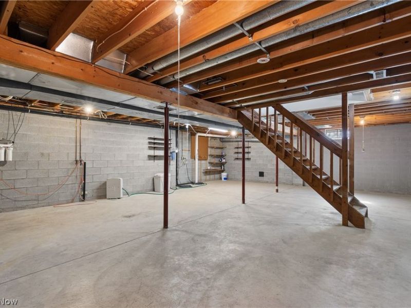 6496 Sandava Avenue NW, Canton, OH 44718 Photo 25