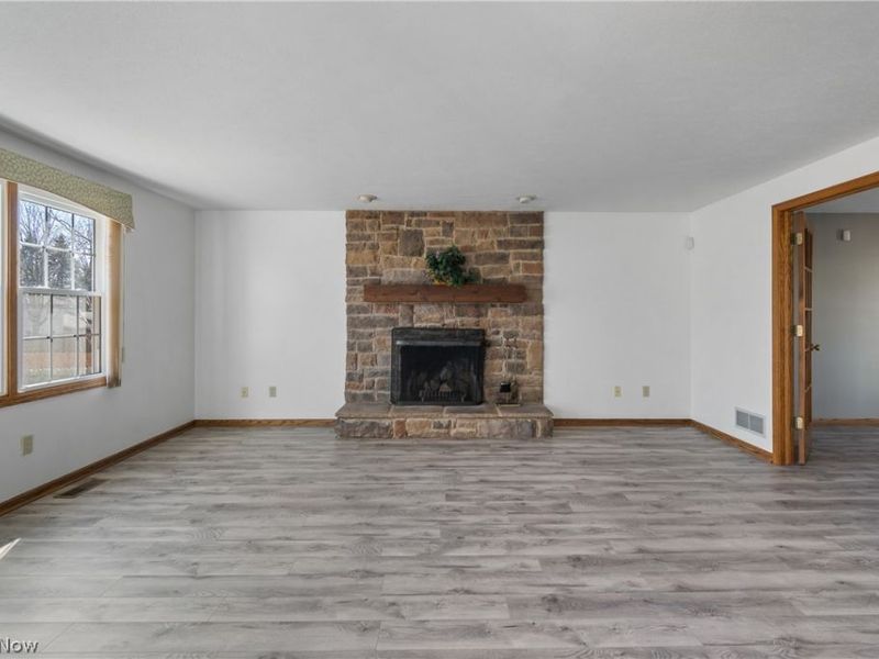 6496 Sandava Avenue NW, Canton, OH 44718 Photo 8