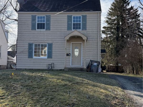 143 Clifton Drive, Youngstown, OH 44512