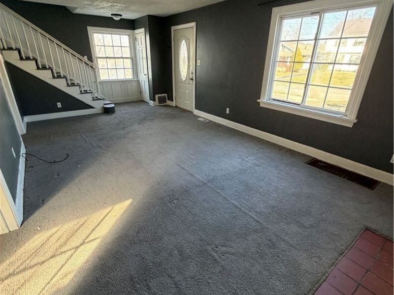 143 Clifton Drive, Youngstown, OH 44512 Photo 2