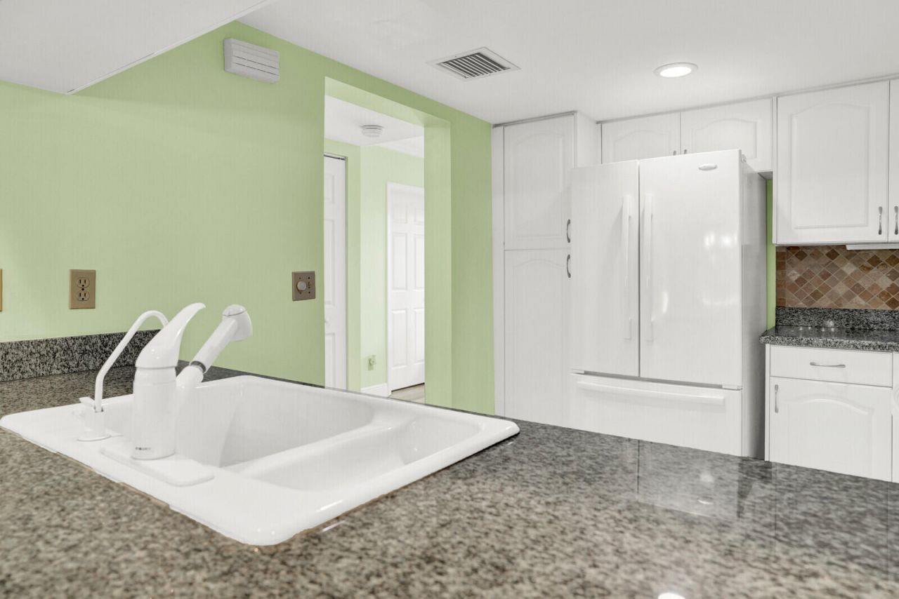 215 Oak Harbour Drive, Juno Beach, FL 33408 Photo