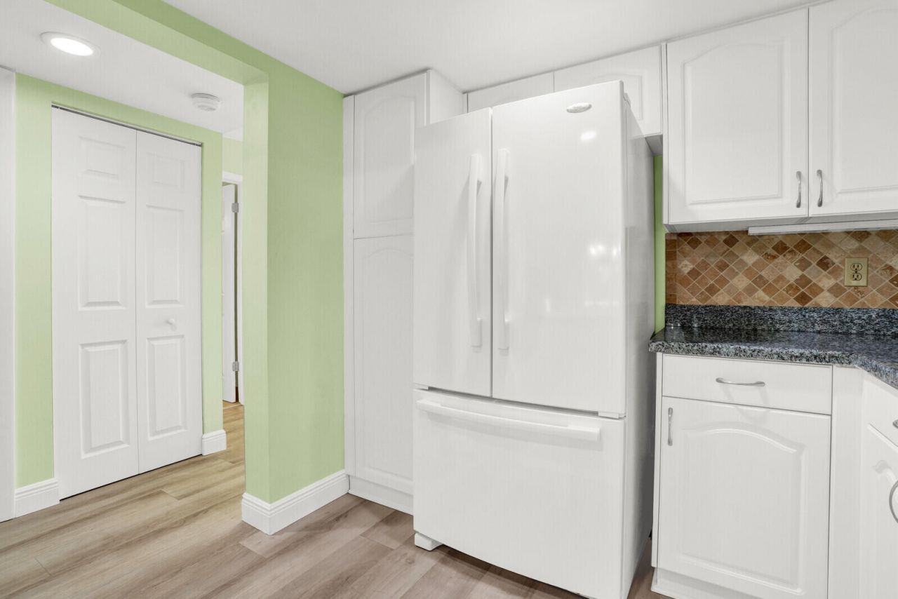 215 Oak Harbour Drive, Juno Beach, FL 33408 Photo