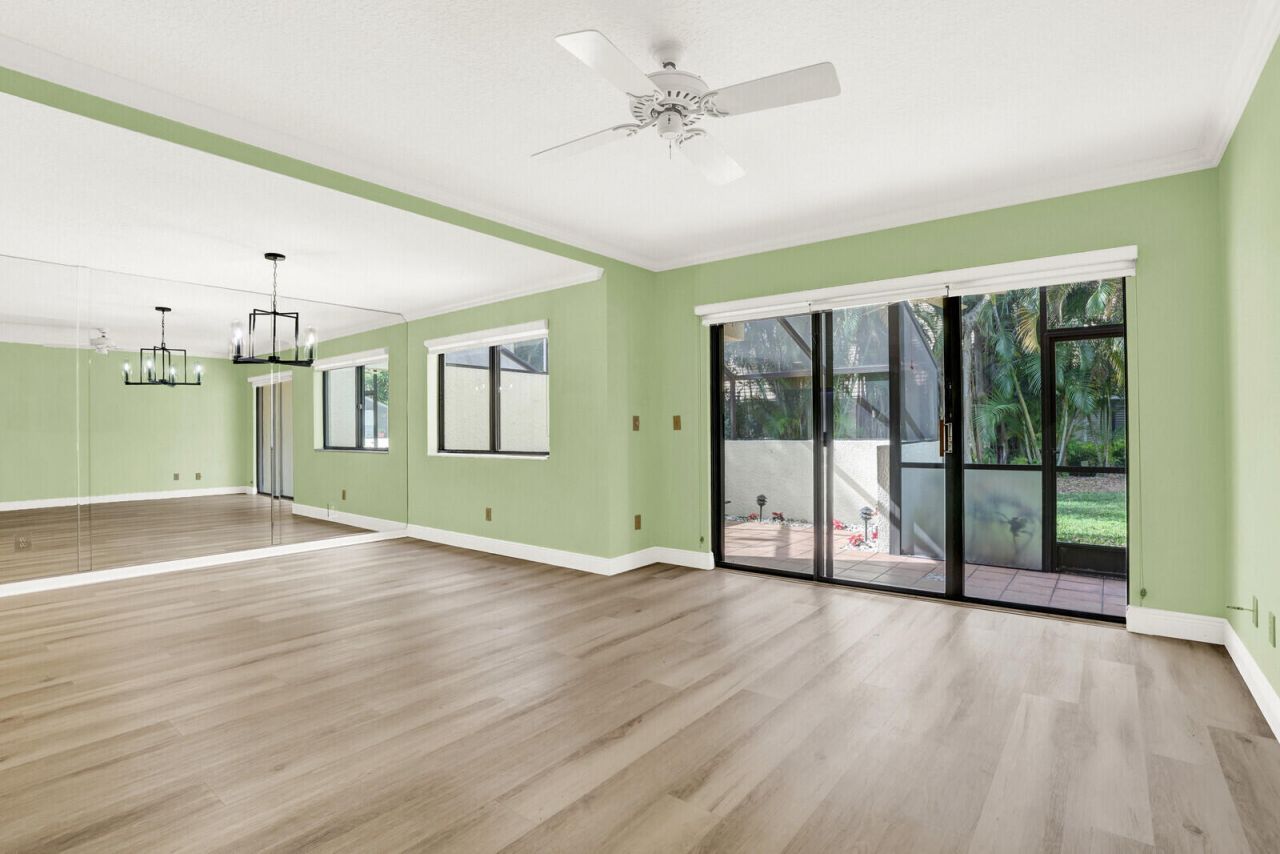 215 Oak Harbour Drive, Juno Beach, FL 33408 Photo