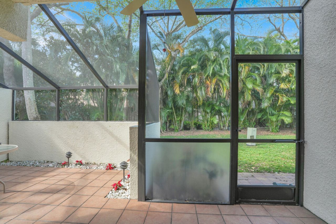 215 Oak Harbour Drive, Juno Beach, FL 33408 Photo