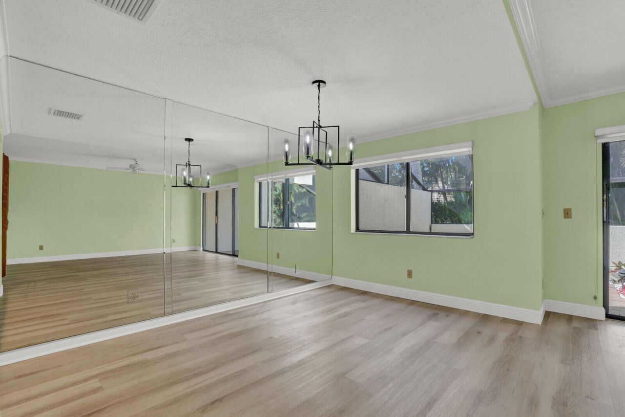 215 Oak Harbour Drive, Juno Beach, FL 33408 Photo