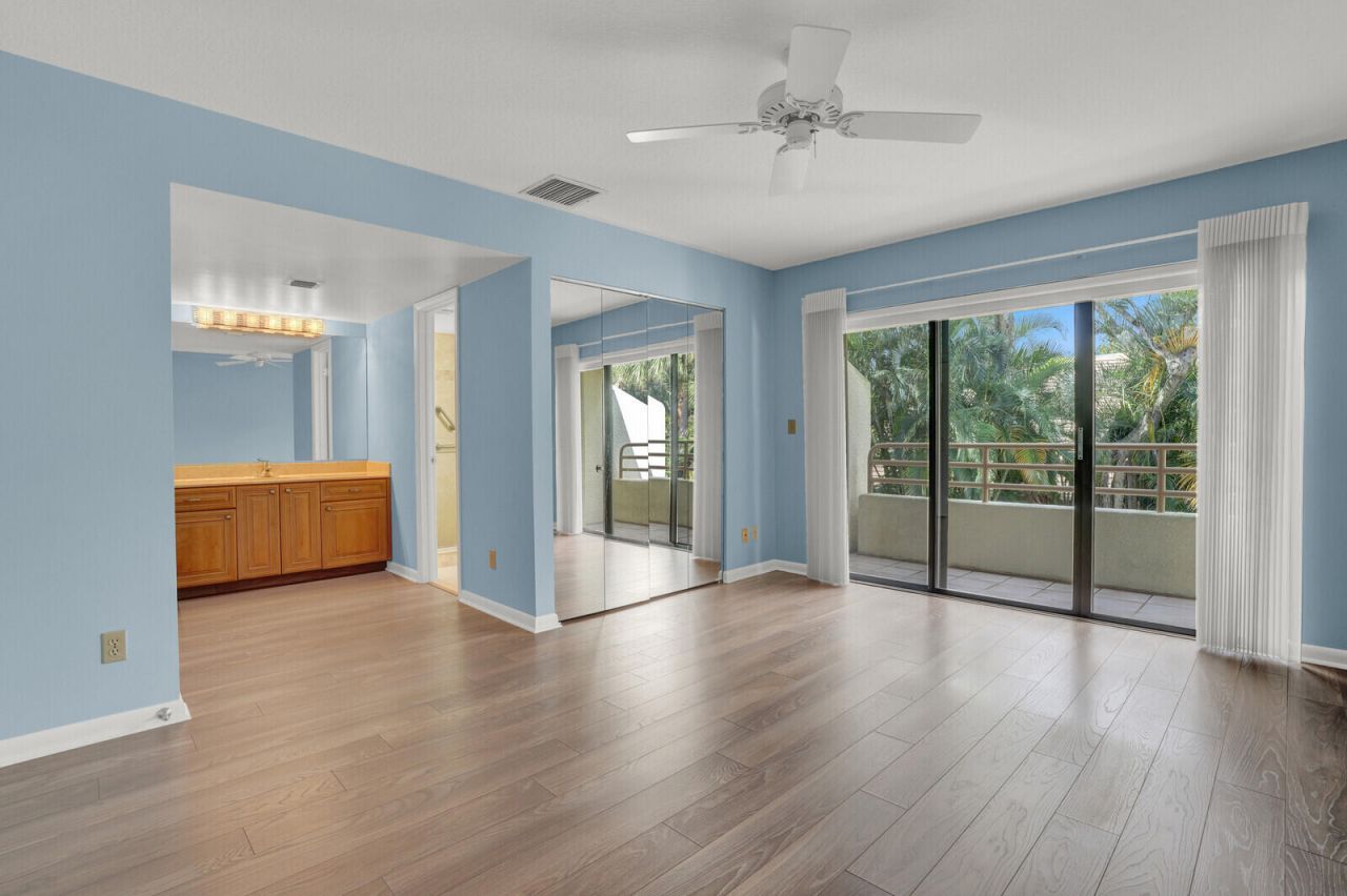 215 Oak Harbour Drive, Juno Beach, FL 33408 Photo