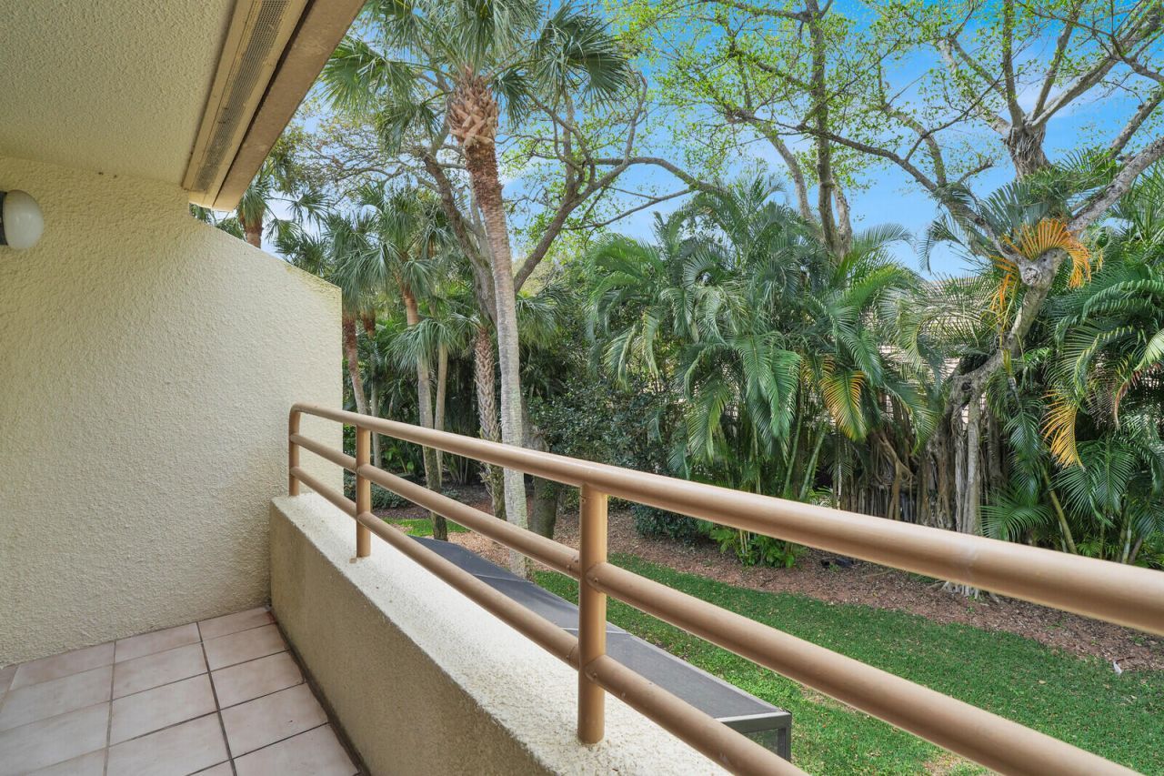 215 Oak Harbour Drive, Juno Beach, FL 33408 Photo